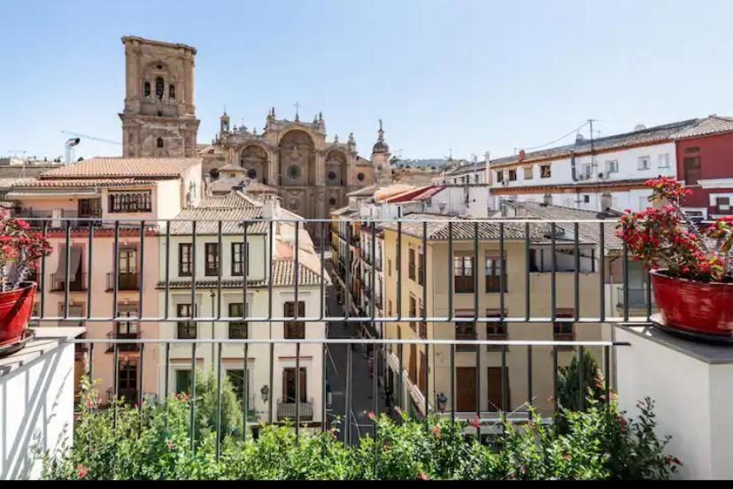 Ferienwohnung El Palomar De La Catedral Atico Espectacular Granada Exterior foto